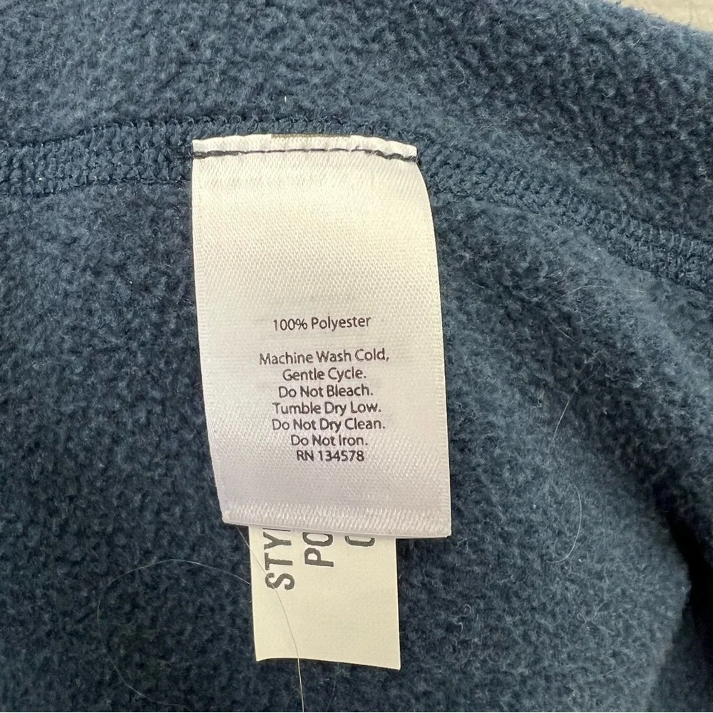 Vineyard Vines girls blue zip-up fleece vest with pockets. - Picture 9 of 11